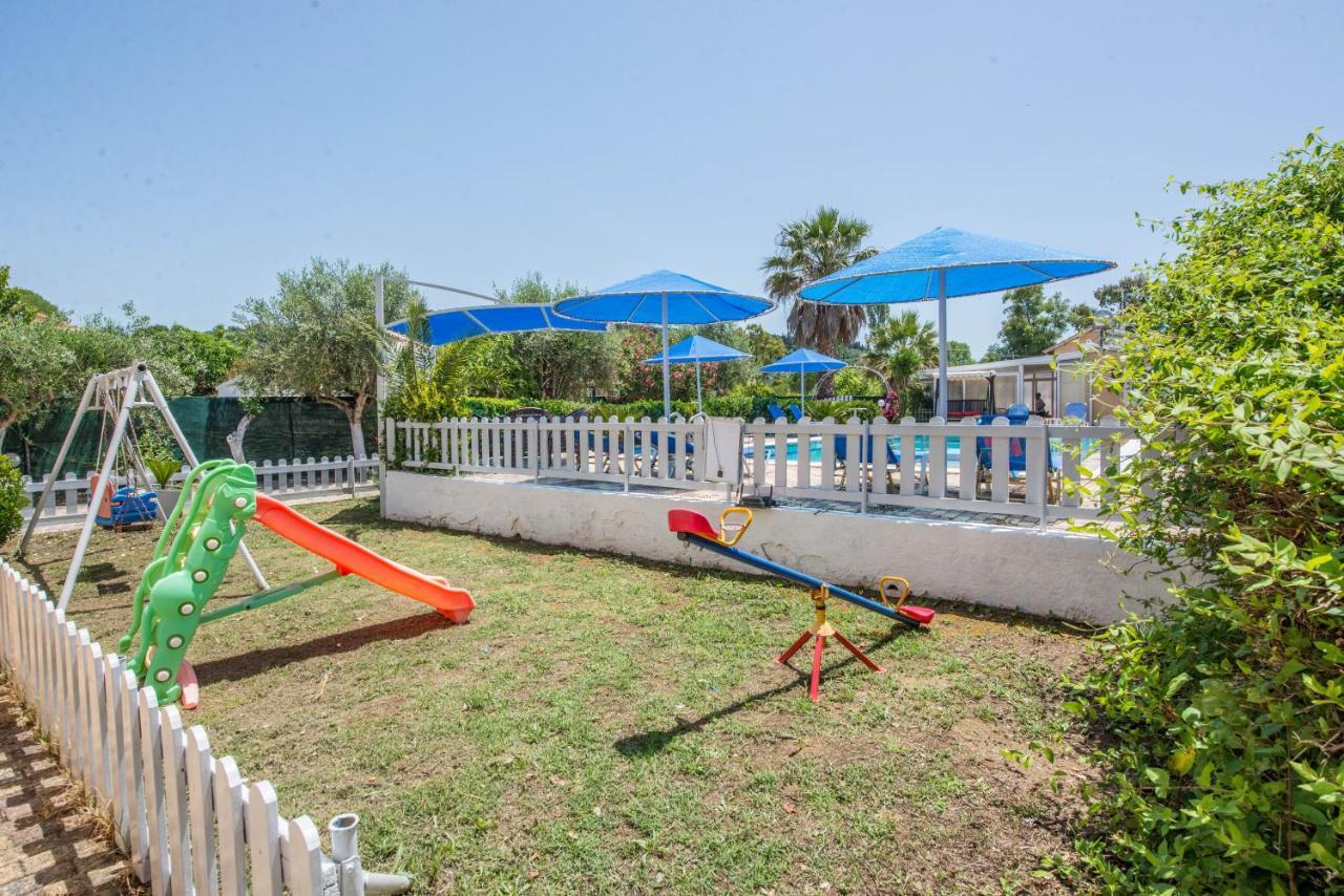 Aparthotel Eleni Holidays With Swimming Pool, Corfu Sidárion