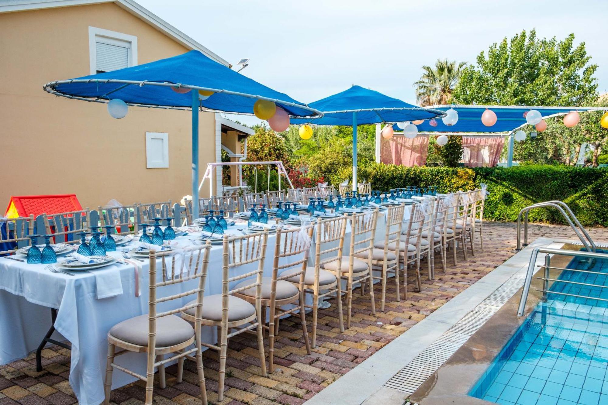 Eleni Holidays With Swimming Pool, Corfu Aparthotel 3*